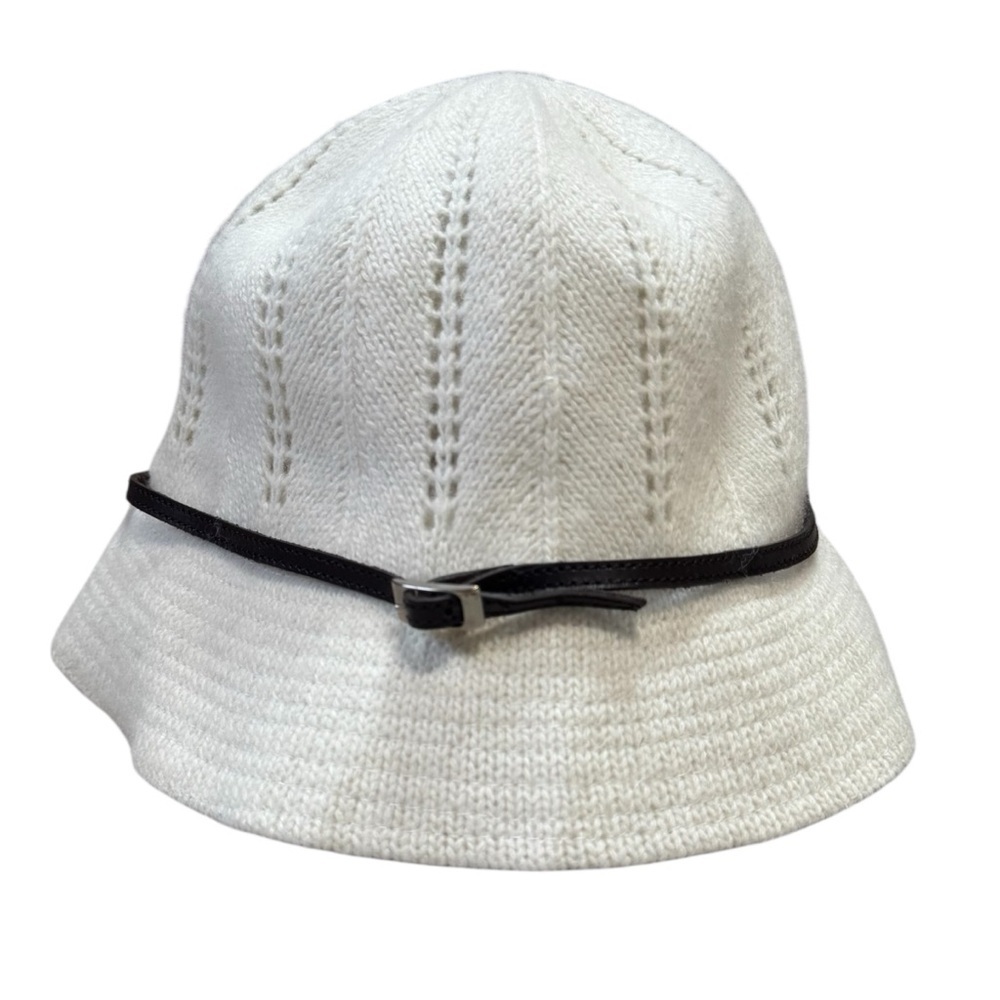 NWT BANANA REPUBLIC crème color rayon, wool blend ladies knit bucket hat
